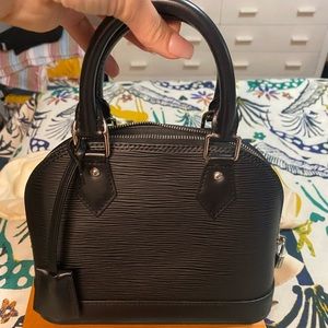 Louis Vuitton Alma BB Epi Black